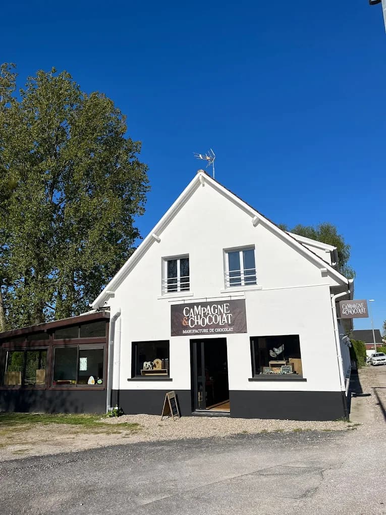 Façade de la chocolaterie Campagne & Chocolat, manufacture de chocolat Bean to Bar à Beutin, près du Touquet